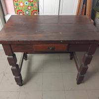 Tavolo in legno
