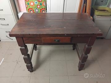 Tavolo in legno