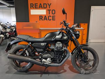Moto Guzzi V7 Stone