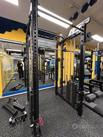 power rack con multipower,cavi e doppio pacco pesi