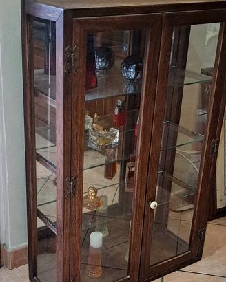 vetrina in legno