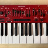 Sintetizzatore BEHRINGER MS-1 RD Red