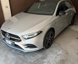 Mercedes A250 e premium night edition