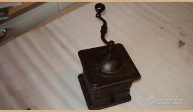 Macina caffe in lamiera