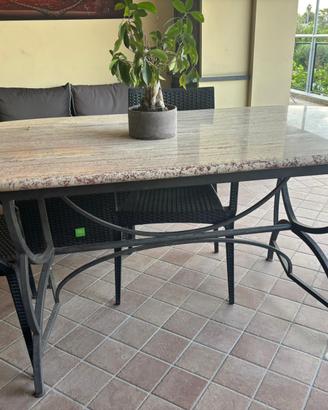 Tavolo in ferro battuto