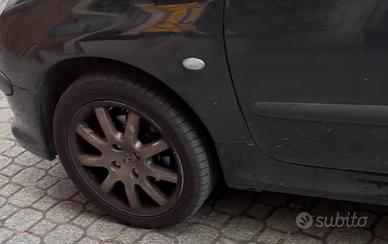 Coppia gomme Ovation205/45R-16 praticamente nuove