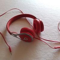 Cuffie BEATS EP usate con supporto incluso.