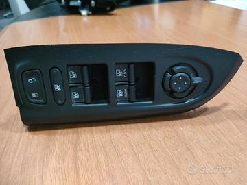 Pulsantiera alzavetri anteriore sinistra Fiat 500X