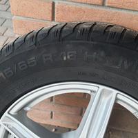 Gomme 215/65/16 da neve complete di cerchi 16"