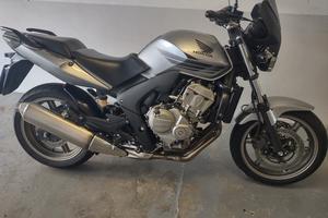 Honda cbf 600