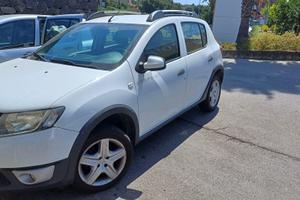 Dacia santero stapwey 1.5 diesel con gancio di tra