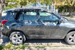 RAV 4
