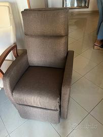 Poltrona relax con rotelle ortopedica