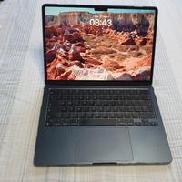 macbook air M2 8/512mb