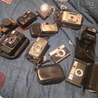 8 MACCHINE FOTOGRAFICHE VINTAGE E DUE FLASH