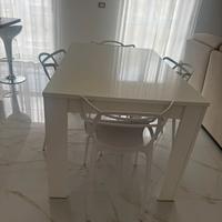 Tavolo da pranzo bianco lucido + 4 sedie