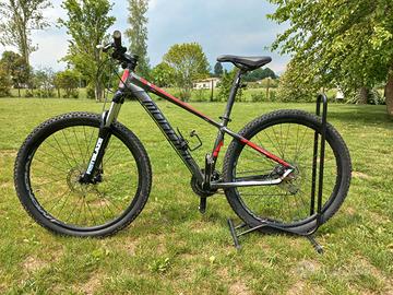 BICI MOUNTAIN BIKE 27,5 '' marca Cicli Mondial