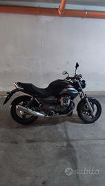 Moto Guzzi Breva 750