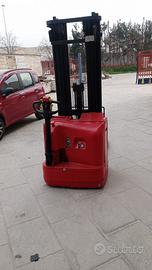 Transpallet elettrico marca OM