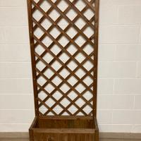 Fioriera in legno con grigliato ideale rampicanti