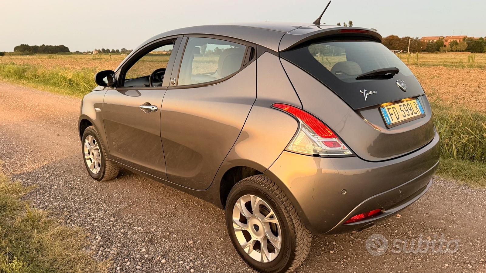Lancia Ypsilon 2016 photo 4