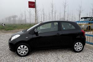 Toyota Yaris 1.0 3 porte Sol
