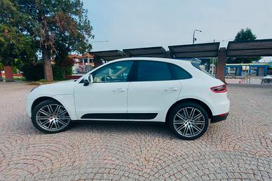 Porsche Macan s