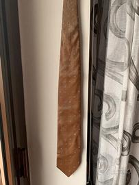 Cravatta Caporiccio di colore marrone, 100% seta