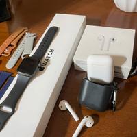 Apple Watch SE Air Pods