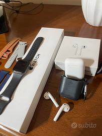 Apple Watch SE Air Pods