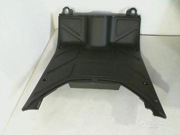 PEDANA PLASTICA NERA NRG NTT TYPHOON PIAGGIO 29852