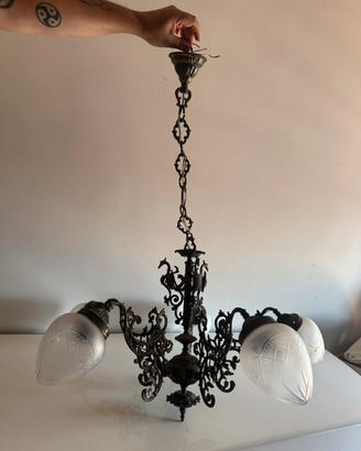 Lampadario Vintage Con Draghi