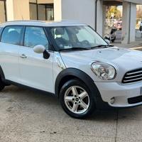 Mini Cooper D Countryman 1.6 adatta a neopatentati