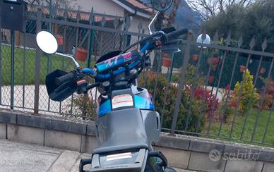 Manubrio yamaha  xt 600