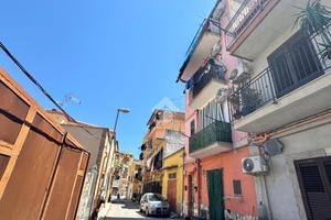 2 LOCALI A PALERMO