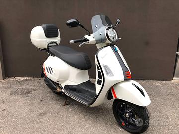 Vespa GTS 300 Super sport