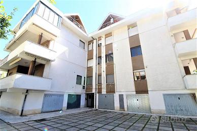 4 LOCALI A FRANCAVILLA AL MARE