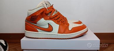 jordan 1 mid arancioni