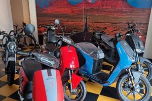 VMOTO SOCO PRONTA CONSEGNA CON SCONTO ECOBONUS 40%