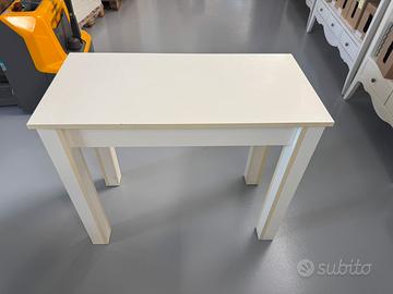 Tavolino laccato bianco