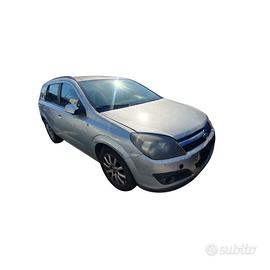 Ricambi usati per Opel Zafira 1.6 metano del 2008