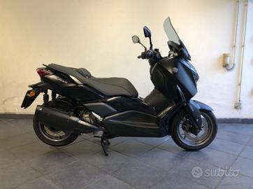 YAMAHA X-MAX 300 Scooter