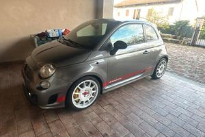 Fiat 500 Abarth tenuta maniacalmente 