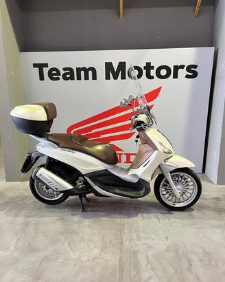 Piaggio Beverly 300 i.e.