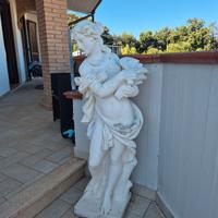 statua donna in cemento