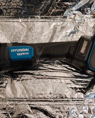 smerigliatrice a batteria Hyundai 