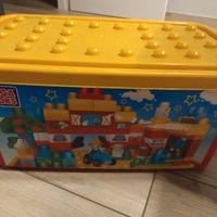 Mega Bloks costruzioni con mega baule fattoria 
