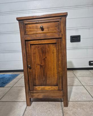 comodino in arte povera