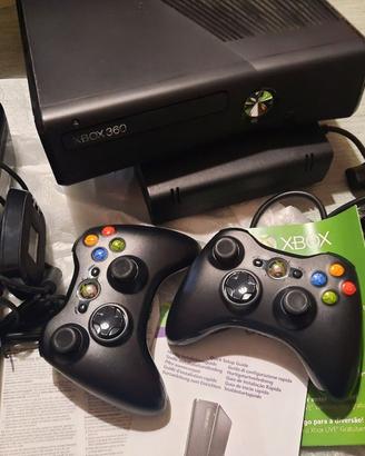 Console XBOX 360 +sensore KINECT- 4GB+12 giochi