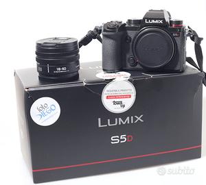 FOTOCAMERA DIGITALE MIRRORLESS FF PANASONIC SD5 +